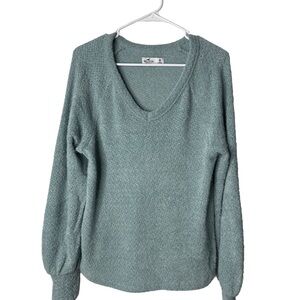 HOLLISTER Women’s Light Green Cozy Soft Knit V-Neck Pullover Sweater Logo Sz M